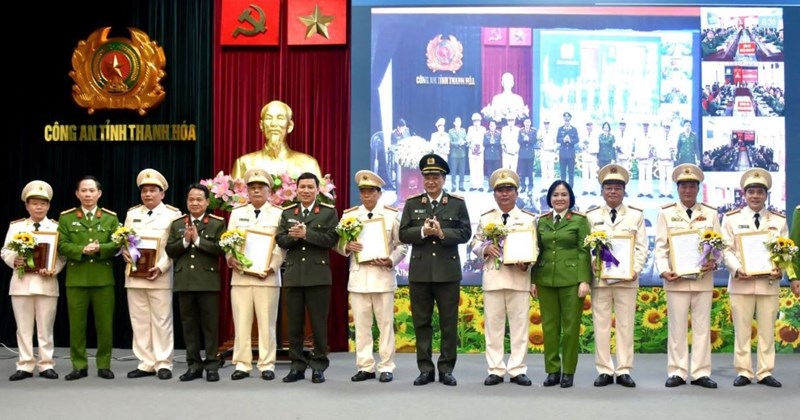 Thanh Hoa mobilizes more than 2,000 police officers to communes