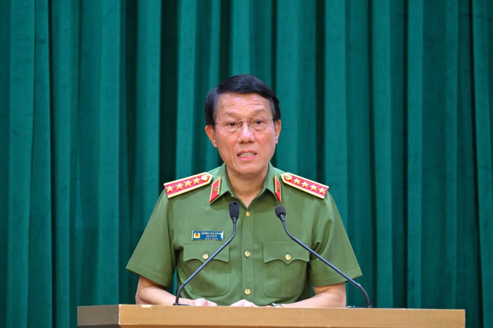 Đại tướng Lương Tam Quang - Ủy viên Bộ Chính trị, Bí thư Đảng ủy Công an Trung ương, Bộ trưởng Bộ Công an phát biểu khai mạc Hội nghị. Ảnh: Bộ Công an