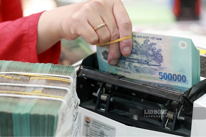 Allowances for commune-level officials and civil servants will increase from 25% to 55% of the current salary level
