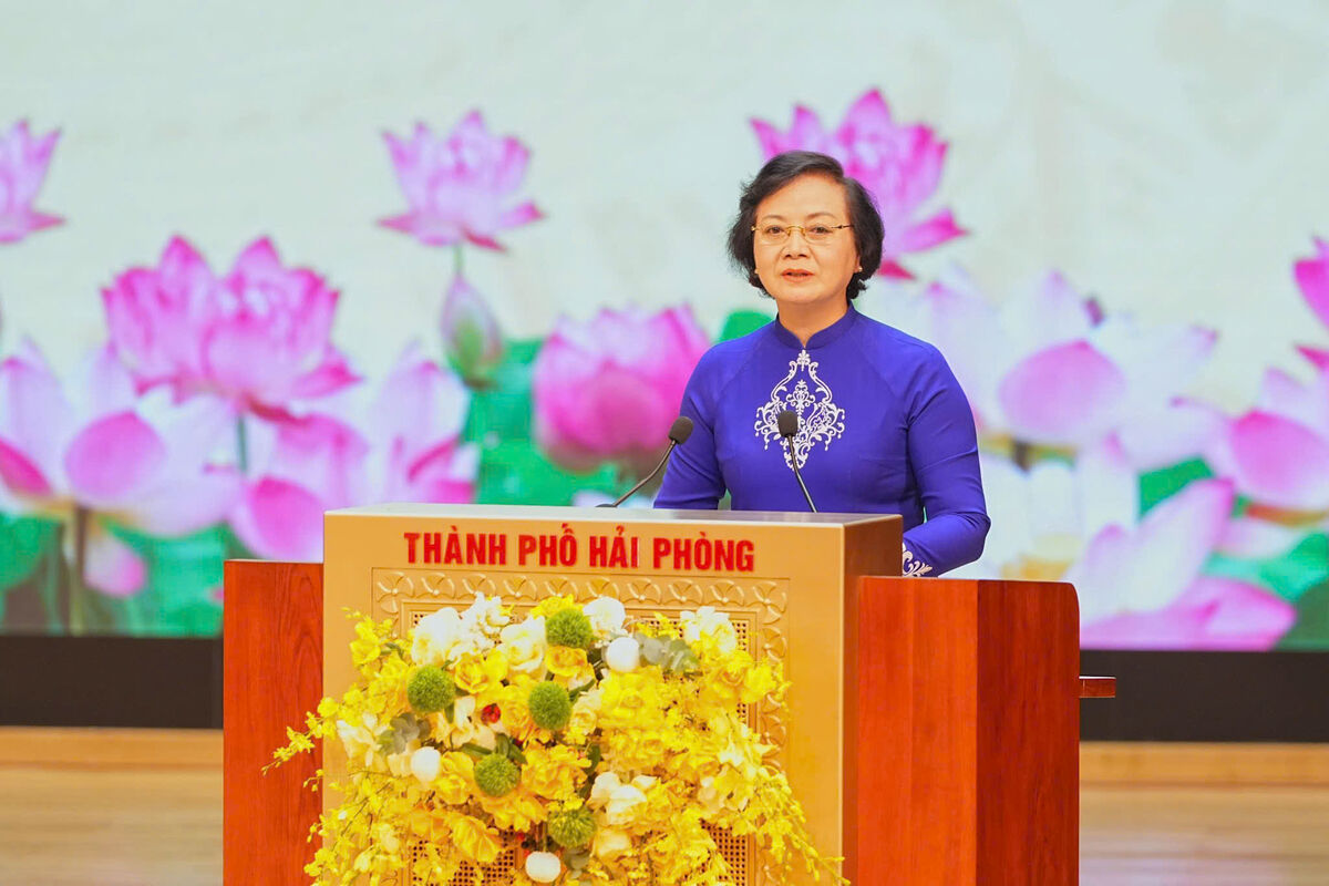 Bí thư Trung ương Đảng, Phó Thủ tướng Chính phủ, Chủ tịch Ủy ban Quốc gia về người cao tuổi Việt Nam Phạm Thị Thanh Trà phát biểu chỉ đạo tại lễ phát động. Ảnh: Cổng TTĐT Hải Phòng