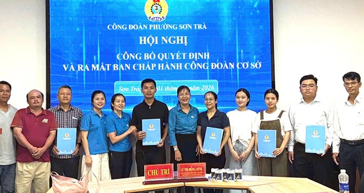 Công đoàn phường Sơn Trà, Đà Nẵng ra mắt 5 công đoàn cơ sở, kết nạp 73 đoàn viên. Ảnh: Công đoàn Sơn Trà