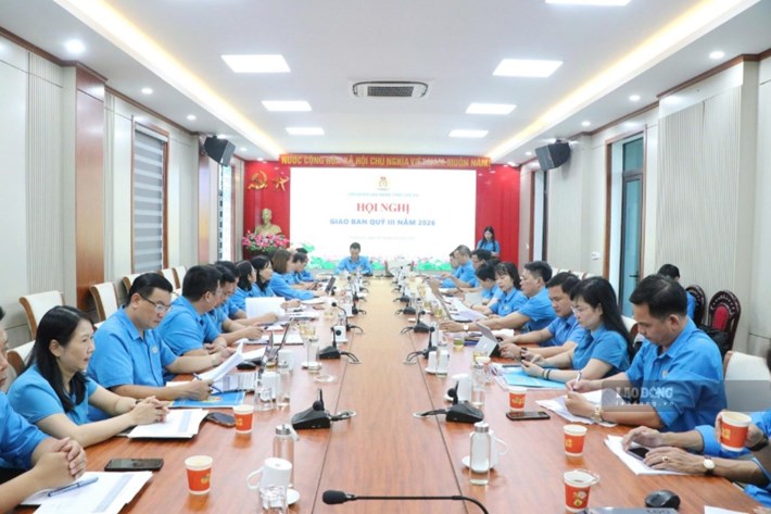 Đại biểu tham dự Hội nghị giao ban quý III của LĐLĐ tỉnh Lào Cai, triển khai nhiệm vụ những tháng cuối năm. Ảnh: Mạnh Hùng