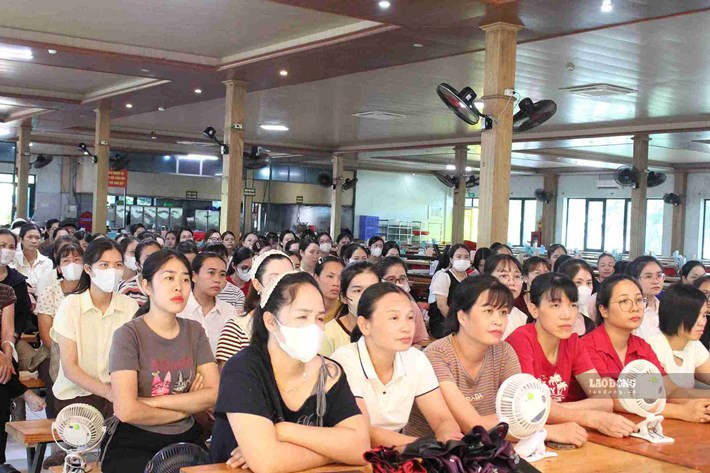 Việc nâng cao nghiệp vụ giúp cán bộ Công đoàn thực hiện tốt hơn vai trò đại diện, chăm lo và bảo vệ quyền lợi người lao động. Ảnh: Mai Hương