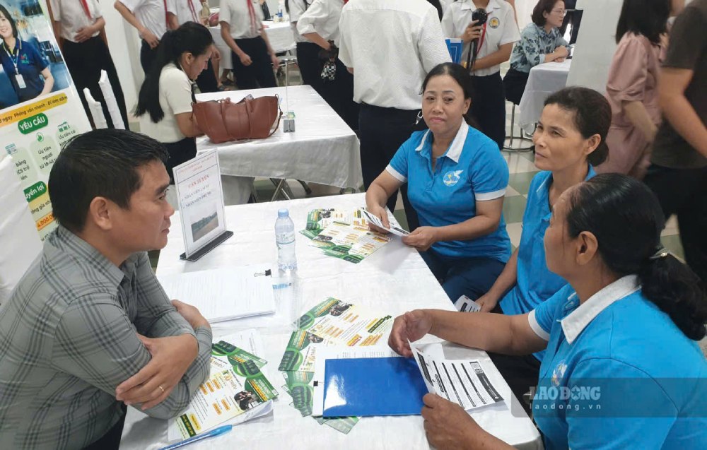 Tháng 9, lực lượng tìm việc làm tại Hà Nội đông đảo nhất là nhóm 35-54 tuổi