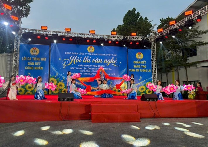 Tại hội thi, các đội thi đã trình diễn các tiết mục văn nghệ đặc sắc. Ảnh: Công đoàn công ty cung cấp