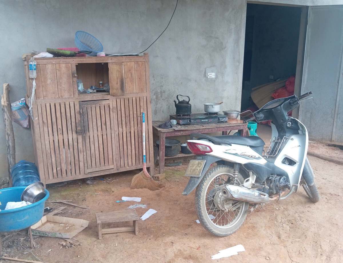 Gia đình bà Huệ ngày càng khó khăn sau khi Xuân mắc bệnh hiểm nghèo. Ảnh: Gia đình cung cấp