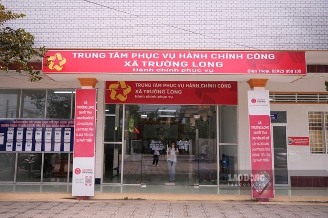 Chính phủ quy định rõ cơ quan, đơn vị kiểm soát thủ tục hành chính. Trong ảnh, Trung tâm Phục vụ hành chính công xã Trường Long, TP Cần Thơ. Ảnh: Tạ Quang