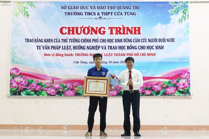 Nam sinh dũng cảm cứu người đuối nước được Thủ tướng tặng Bằng khen