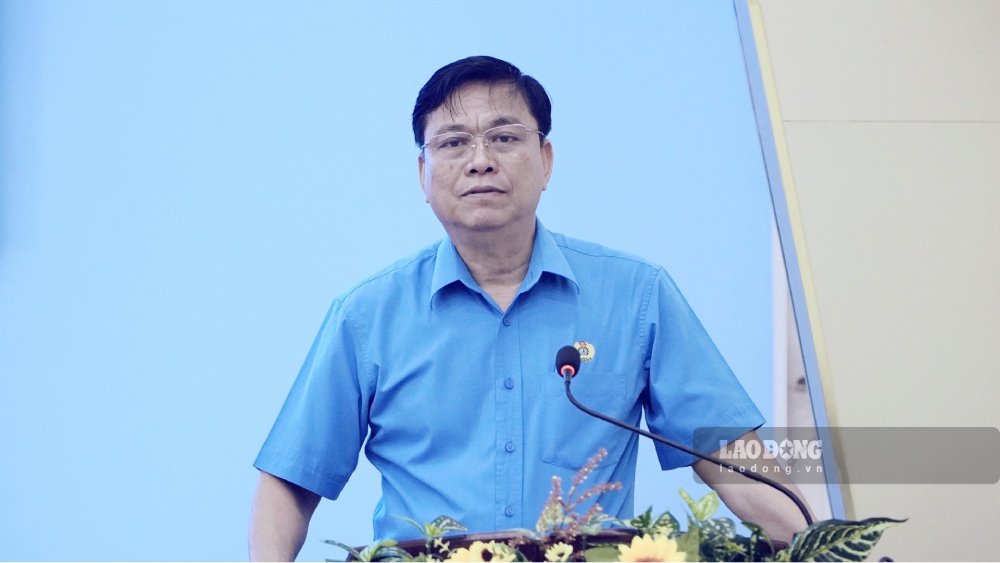 Chủ tịch LĐLĐ tỉnh An Giang Đỗ Trần Thịnh phát biểu. Ảnh: Nguyên Anh