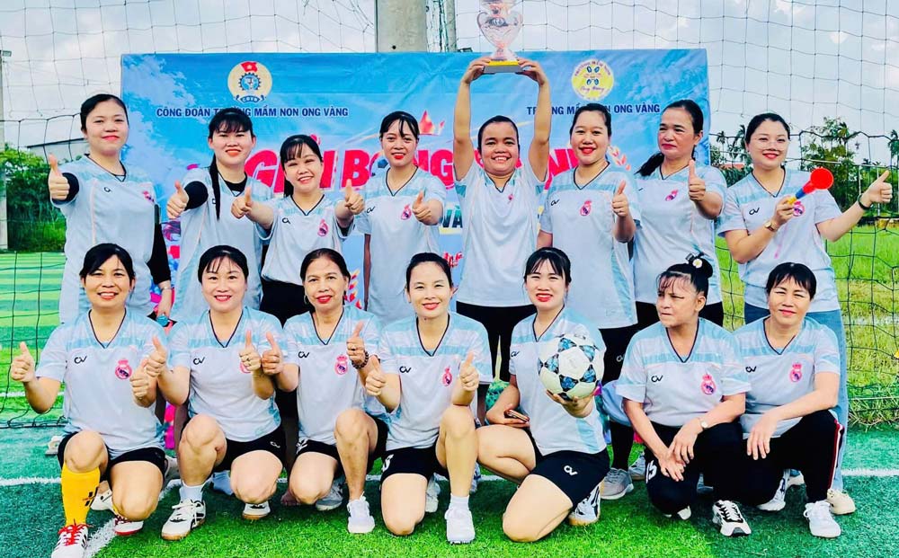 Công đoàn cơ sở ở Đà Nẵng tổ chức giải bóng đá nữ chào mừng Ngày Phụ nữ Việt Nam
