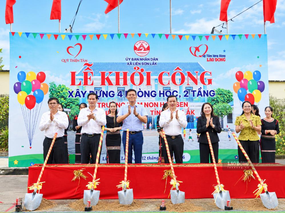 Quỹ XHTT Tấm lòng Vàng phối hợp xây dựng 4 phòng học cho trẻ em khó khăn ở Đắk Lắk