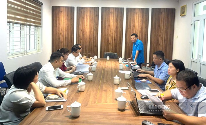 Công đoàn Lào Cai giám sát quy chế dân chủ tại cơ sở y tế. Ảnh: Kim Tuyến