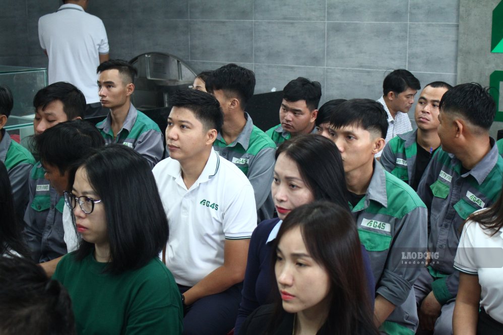 在岘港成立基层工会,加强对劳动者权益的保护