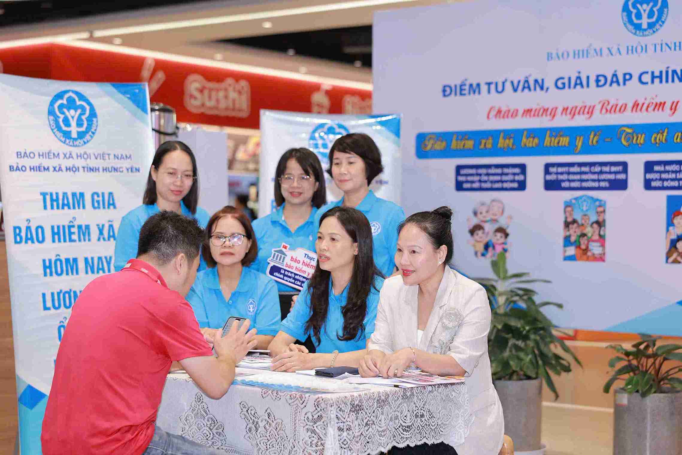 Hưng Yên chuẩn hóa đội ngũ nhân viên thu Bảo hiểm xã hội, Bảo hiểm y tế