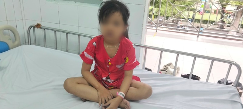 LD26238: Bé gái 7 tuổi cần ghép gan chi phí hơn 400 triệu đồng, gia đình cầu cứu