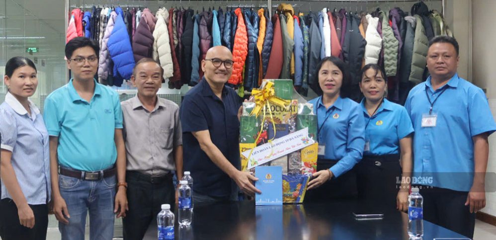 岘港工会在运营过程中始终与企业同行