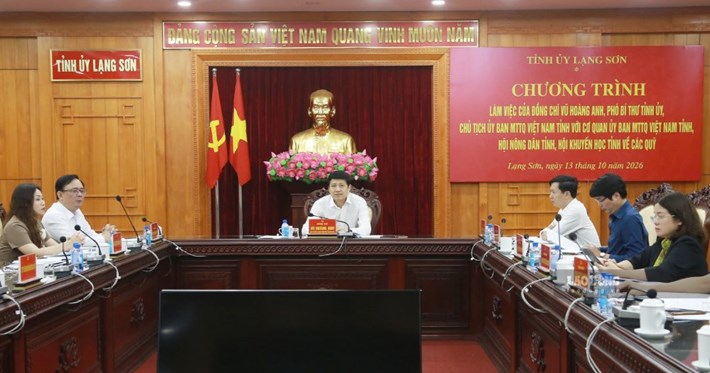 Lạng Sơn exige l'utilisation efficace des fonds de soutien aux pauvres, aux agriculteurs et aux élèves. Photo: Khánh Linh