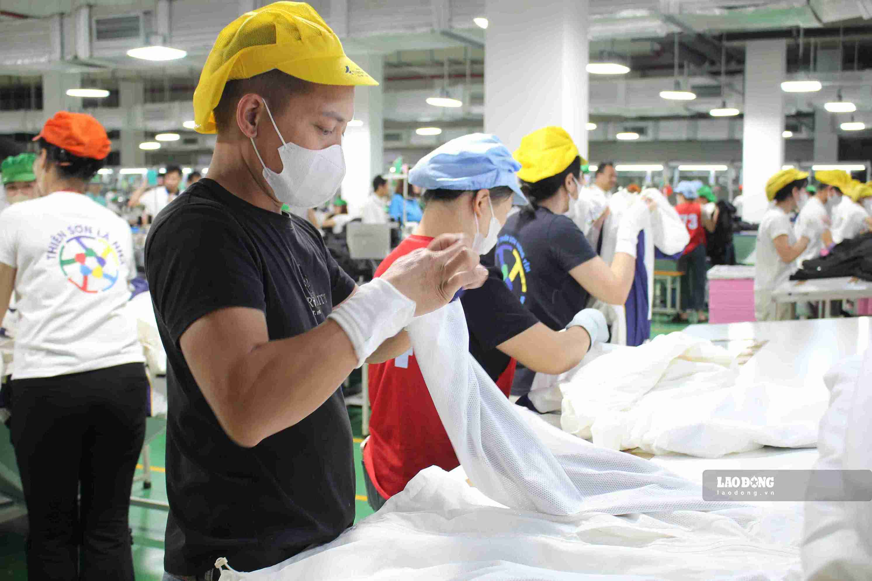 兴安省工人应用人工智能提高工作效率
