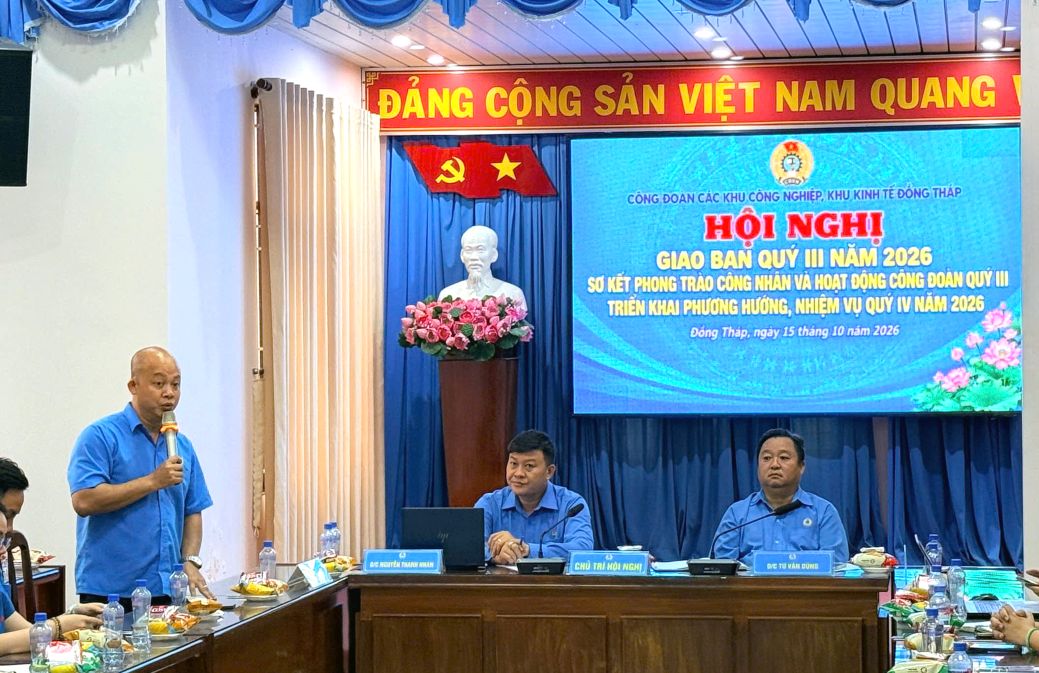 Ông Lê Võ Hữu Hạnh, Chủ tịch Công đoàn cơ sở Công ty TNHH Freeview Industrial phát biểu tại hội nghị. Ảnh: Thanh Nhàn
