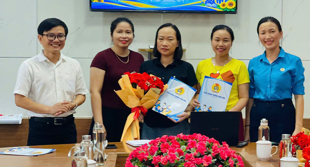 Профсоюз phường Điện Bàn, Дананг учредил 3 новых первичных профсоюзных организации с 96 членами