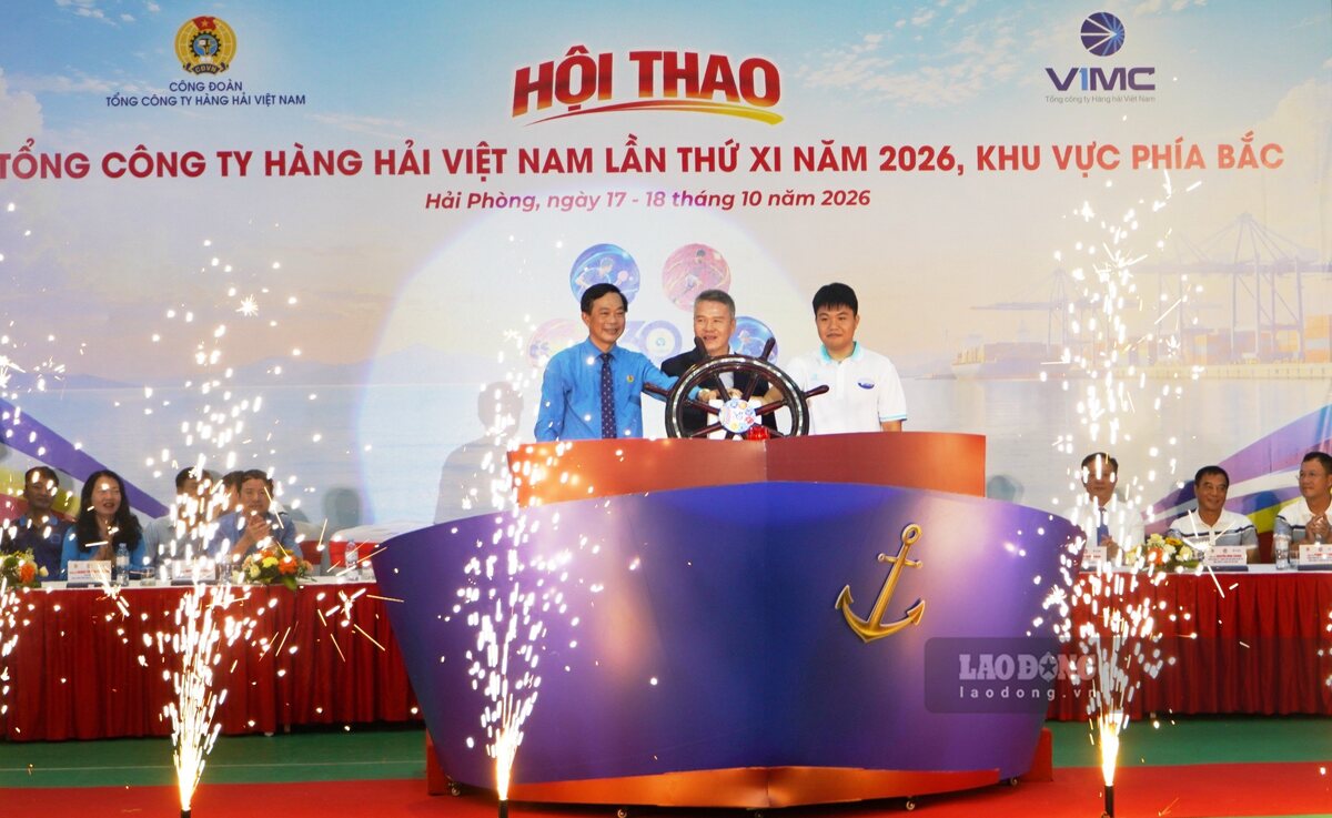 Nghi thức khai mạc Hội thao. Ảnh: Mai Dung