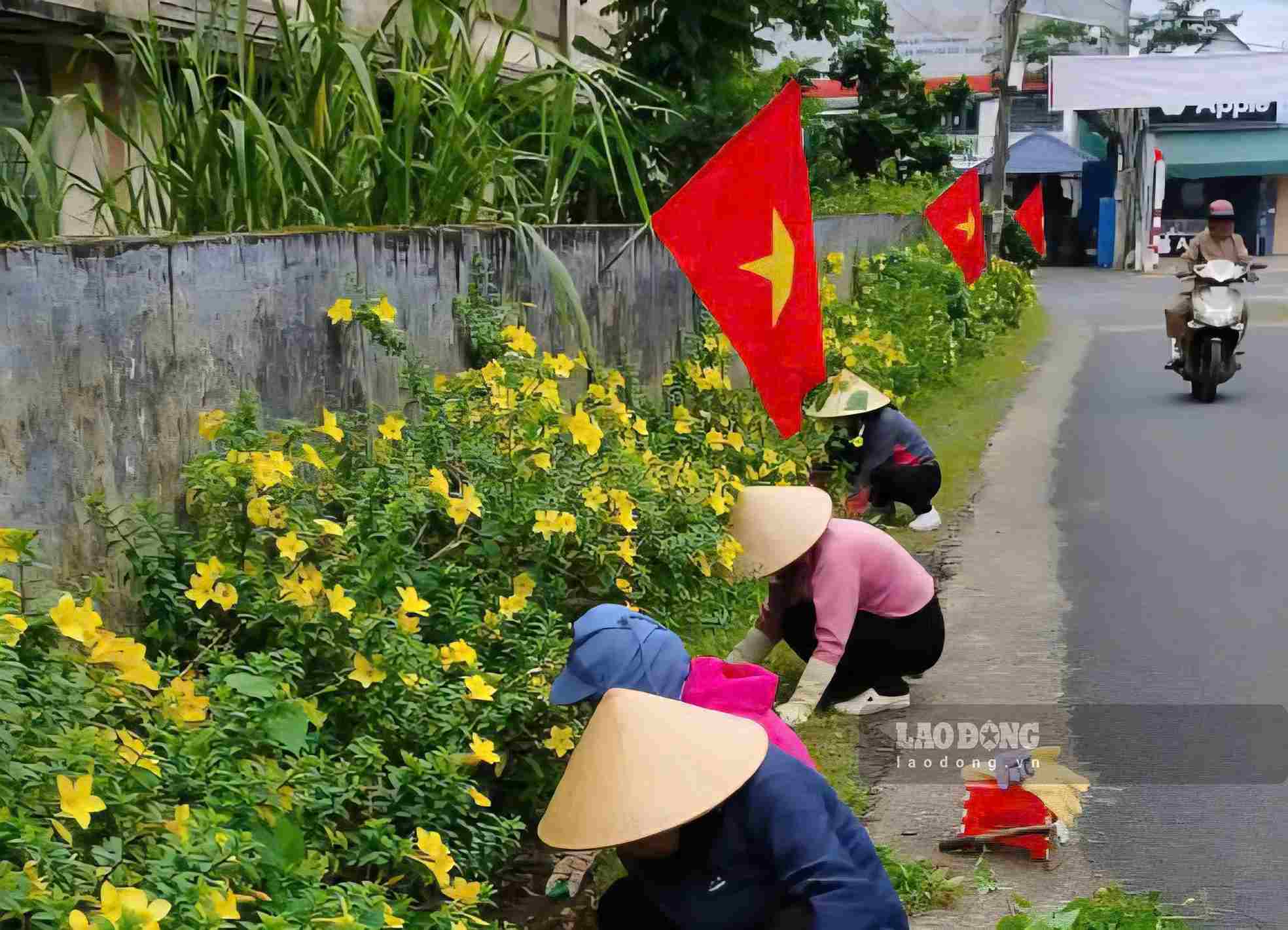 Những tuyến đường hoa do phụ nữ phường B'Lao đảm nhận xây dựng luôn xanh, sạch, đẹp. Ảnh: Phúc Khánh