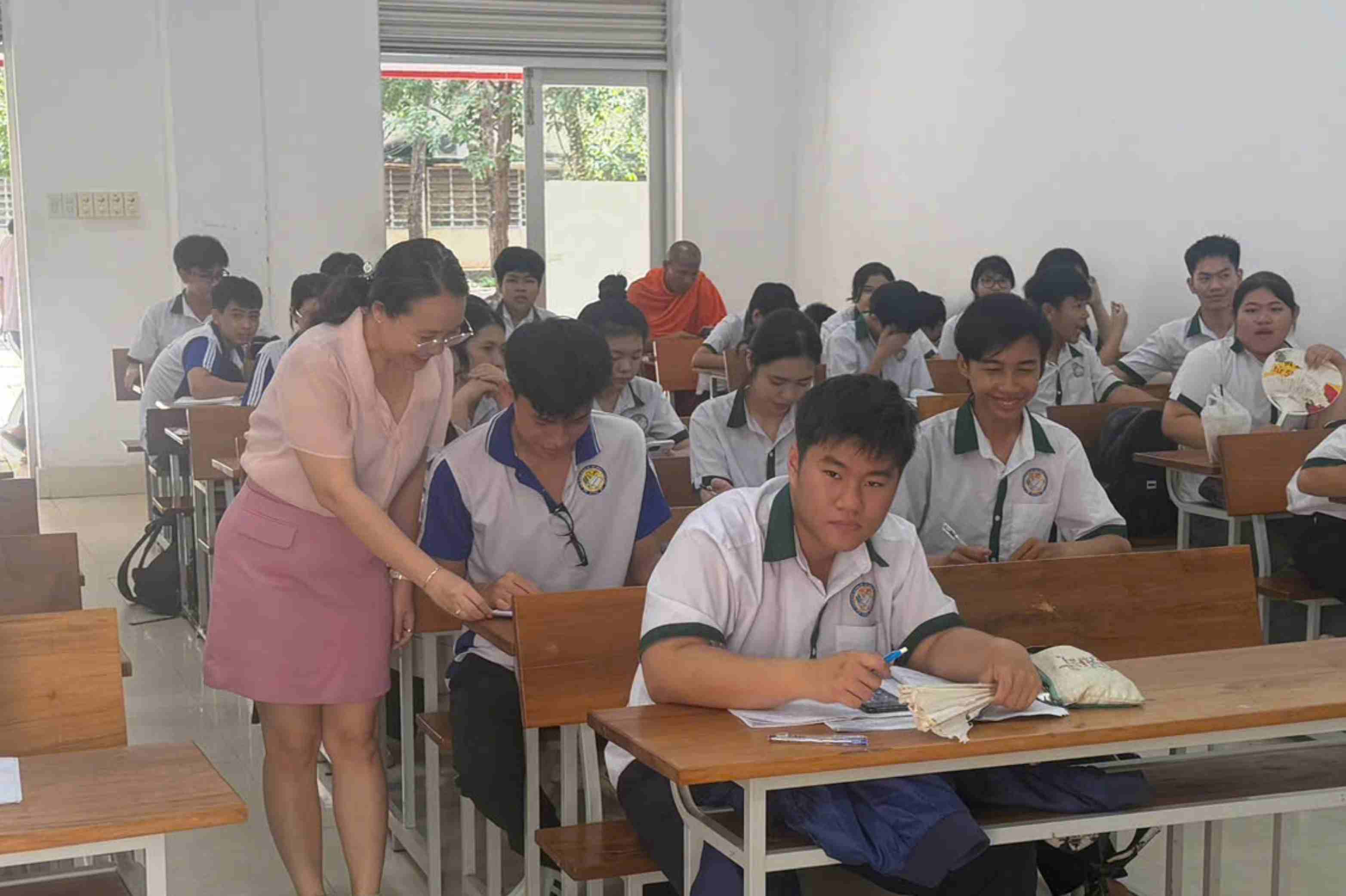 Cô Thúy Chi luôn cố gắng tạo hứng thú trong từng giờ học cho sinh viên. Ảnh: Nhân vật cung cấp (ngày 16.10)