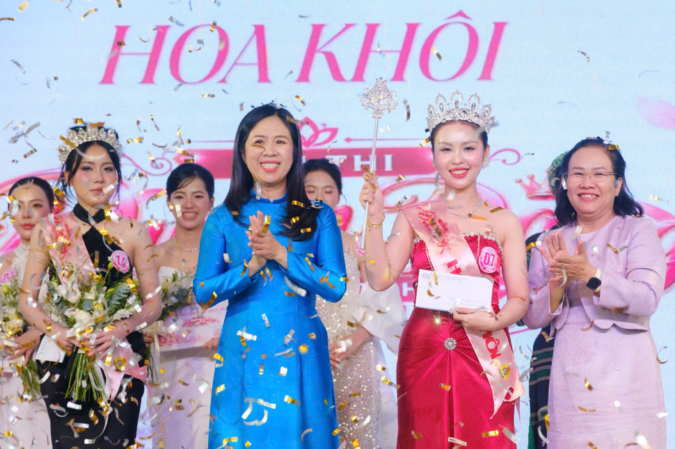 Révélation de Miss Charme de l'hôpital universitaire de médecine et de pharmacie - Hoàng Anh Gia Lai