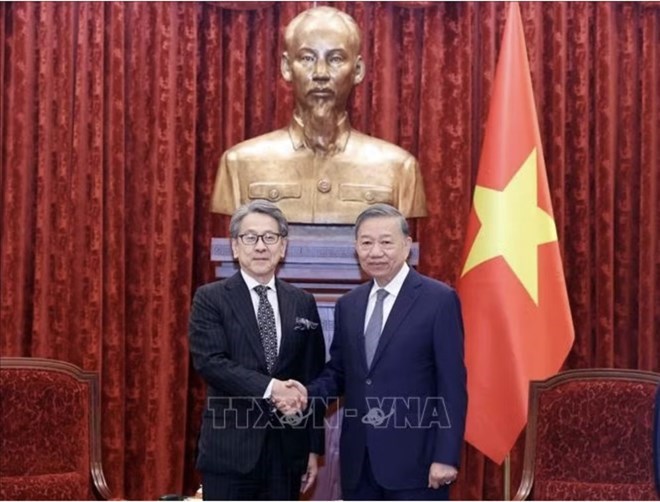 Tổng Bí thư, Chủ tịch nước Tô Lâm tiếp ông Maeda Tadashi, Chủ tịch Hội đồng quản trị Ngân hàng Hợp tác Quốc tế Nhật Bản (JBIC). Ảnh: TTXVN