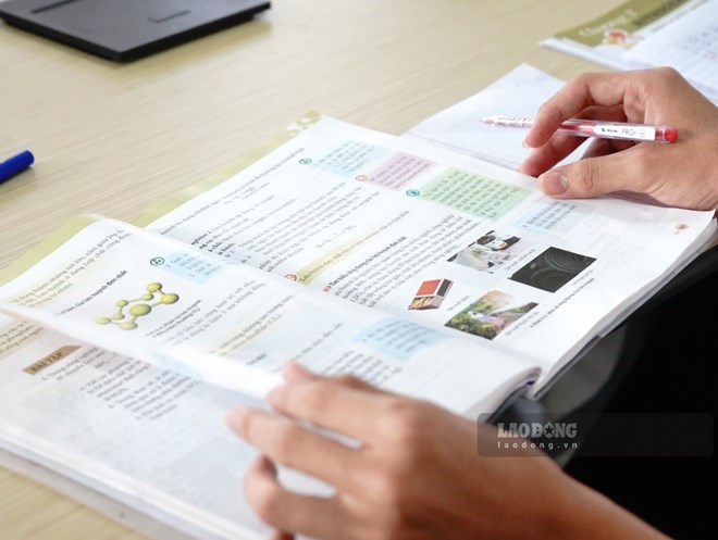 Bộ GDĐT chuẩn bị làm bộ sách giáo khoa lớp 1-12 mới sử dụng thống nhất toàn quốc từ năm học 2028-2029. Ảnh: Tường Vân