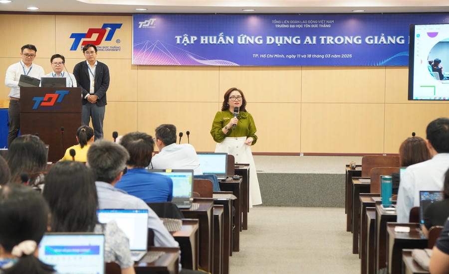 Nữ tiến sĩ lan tỏa AI từ giảng đường đến cộng đồng