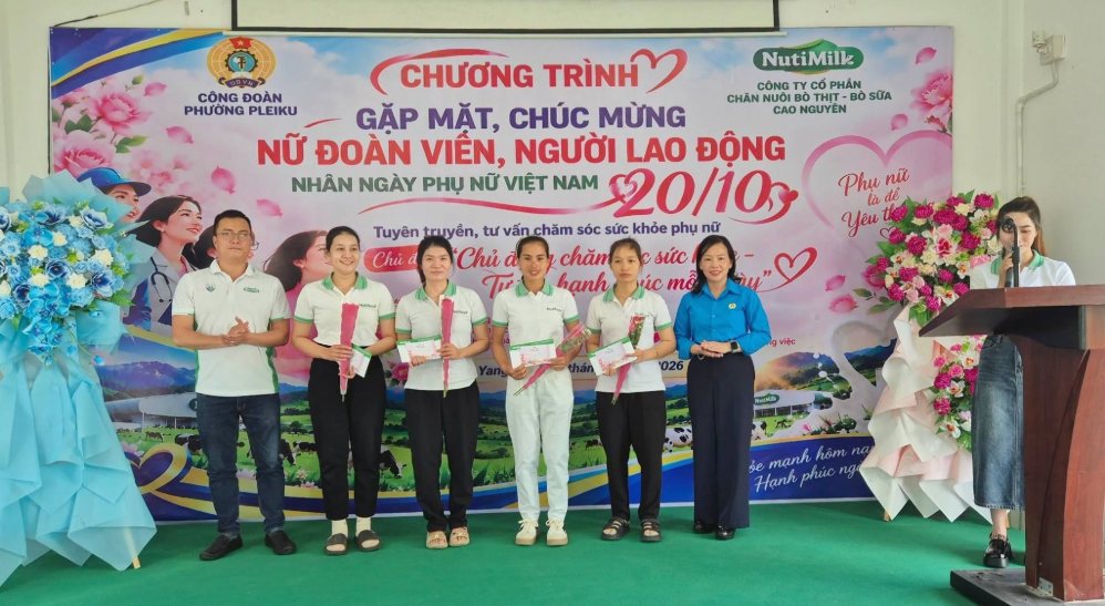 Công đoàn Pleiku tổ chức tuyên truyền, tư vấn sức khỏe cho công nhân lao động