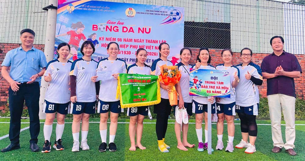 Công đoàn cơ sở ở Đà Nẵng tổ chức giải bóng đá nữ chào mừng Ngày Phụ nữ Việt Nam