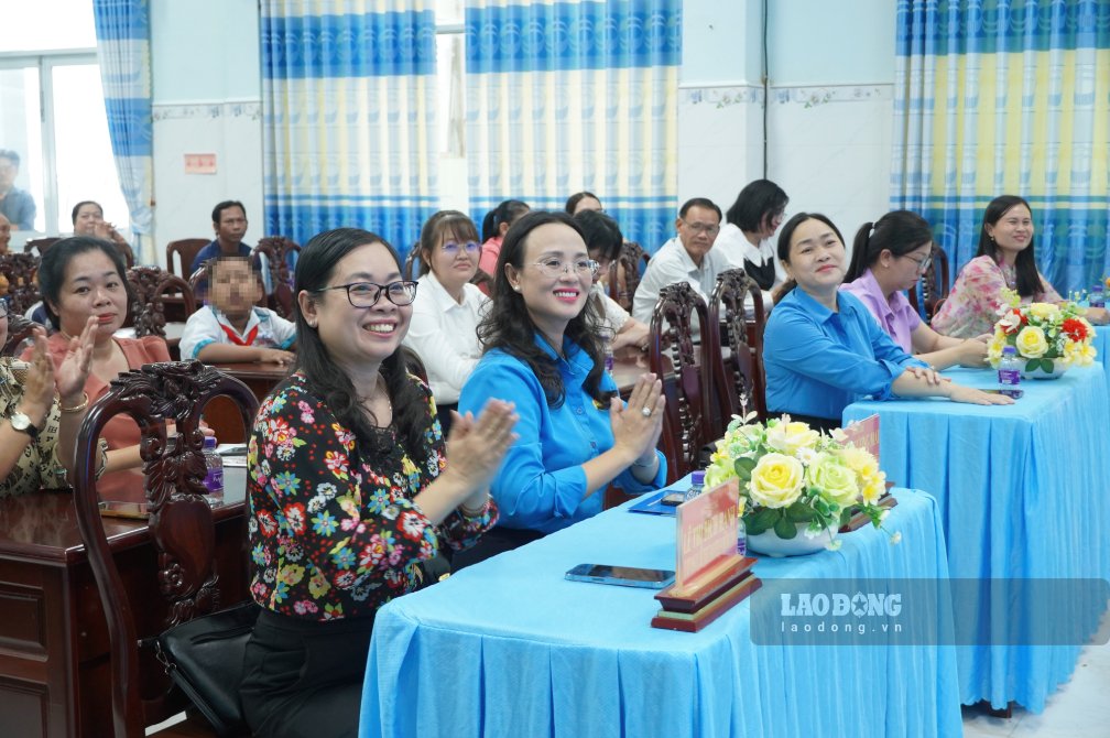 Quang cảnh buổi lễ. Ảnh: Tạ Quang (ảnh chụp ngày 21.10)