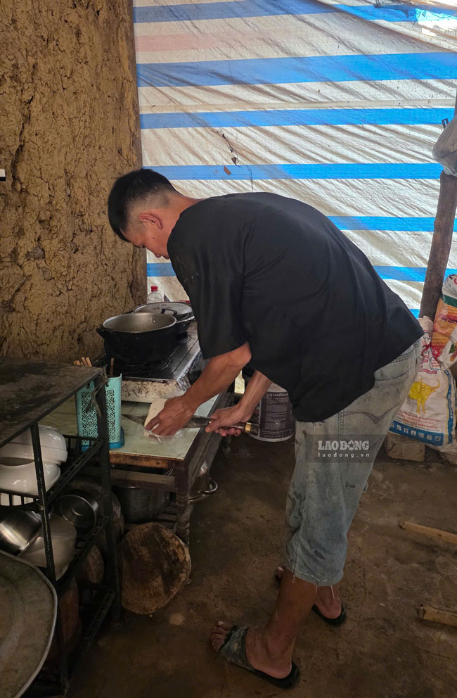 2 miếng đậu phụ để chuẩn bị bữa ăn trưa cho gia đình 4 người. 