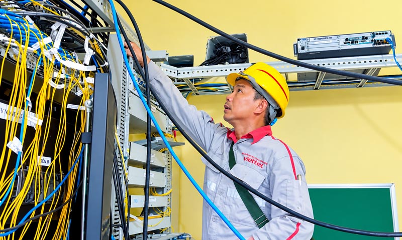 Người lính Viettel cứu 40 người giữa dòng lũ dữ