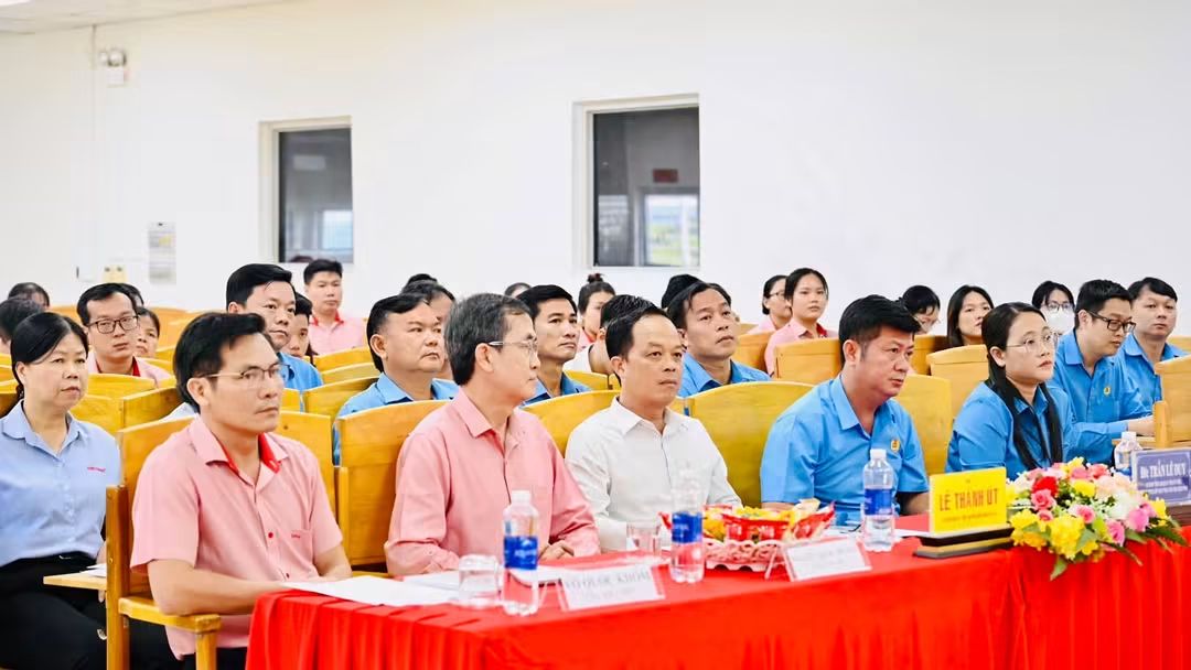 Các đại biểu tham dự hội nghị. Ảnh: UBND xã Mỹ Yên