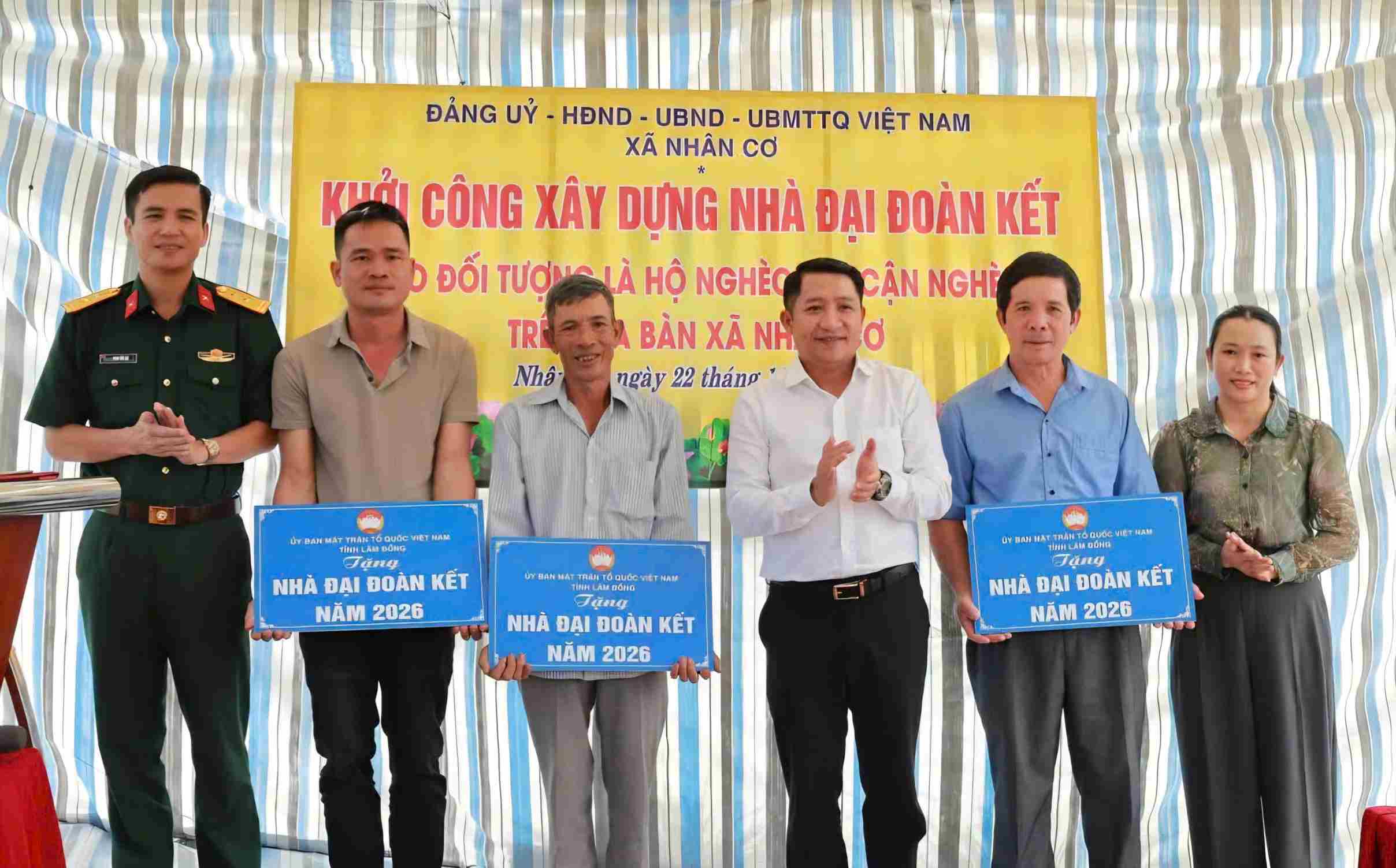 Khởi công xây 3 căn nhà Đại đoàn kết cho hộ nghèo ở Lâm Đồng