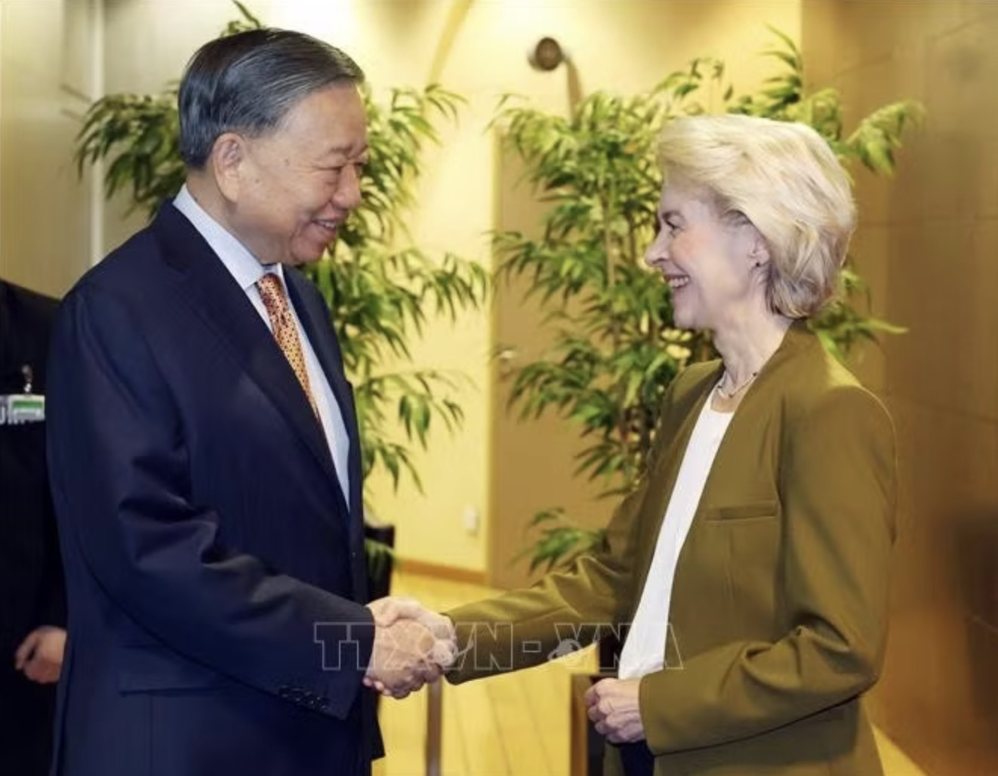 Tại cuộc gặp Tổng Bí thư, Chủ tịch nước Tô Lâm, Chủ tịch Ủy ban châu Âu Ursula von der Leyen đánh giá cao tiềm năng phát triển và vai trò ngày càng quan trọng của Việt Nam trong các chuỗi cung ứng khu vực và toàn cầu. Ảnh: TTXVN