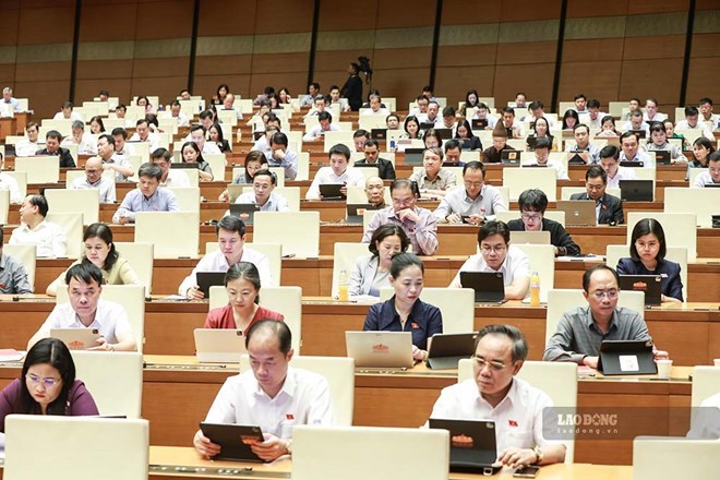 Hôm nay, Quốc hội sẽ thảo luận về Luật sửa đổi, bổ sung một số điều của Luật Thuế thu nhập doanh nghiệp, Luật Thuế sử dụng đất phi nông nghiệp, Luật Thuế thu nhập cá nhân. Ảnh: Hải Nguyễn