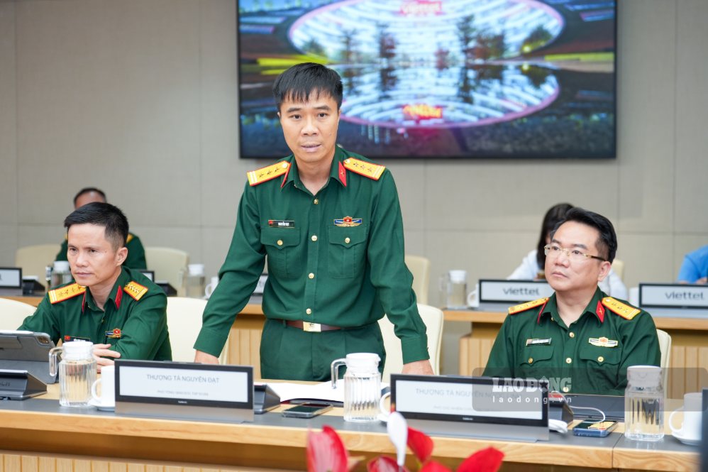 Thượng tá Nguyễn Đạt - Phó Tổng Giám đốc Tập đoàn. Ảnh: Hữu Chánh. 