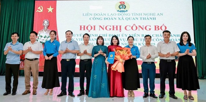 Mme Nguyễn Thị Hạnh a été nommée présidente du syndicat de la commune de Quan Thành. Photo: Syndicat de Nghệ An publiée le 22 octobre
