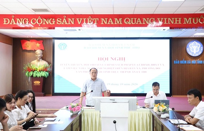 BHXH Phú Thọ trực tiếp đối thoại với doanh nghiệp. Ảnh: BHXH tỉnh Phú Thọ