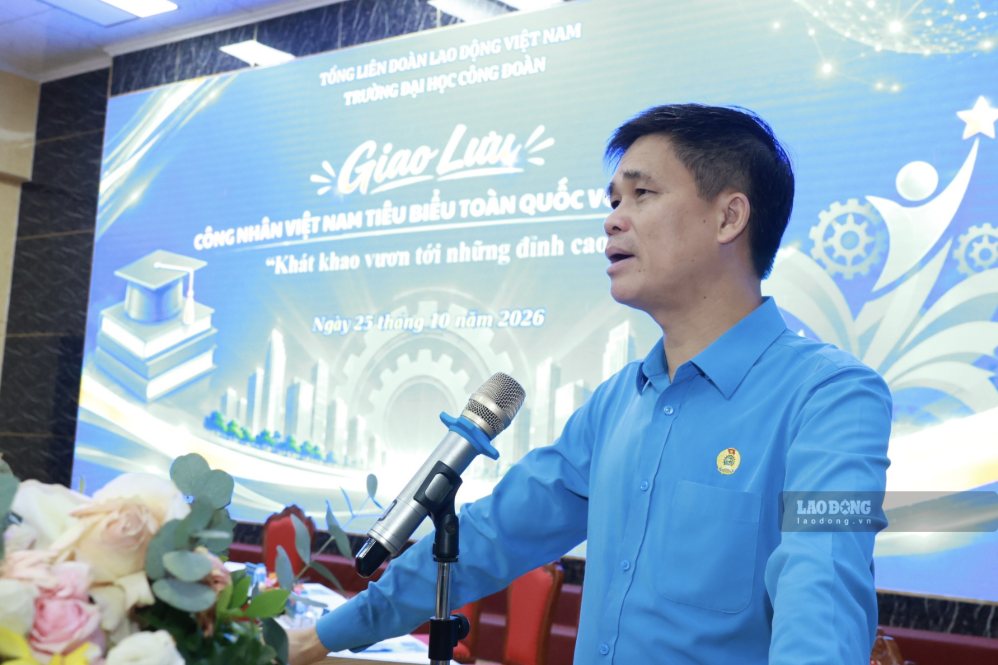 En directo Programa de Intercambio de Trabajadores Vietnamitas Destacados a nivel nacional con estudiantes