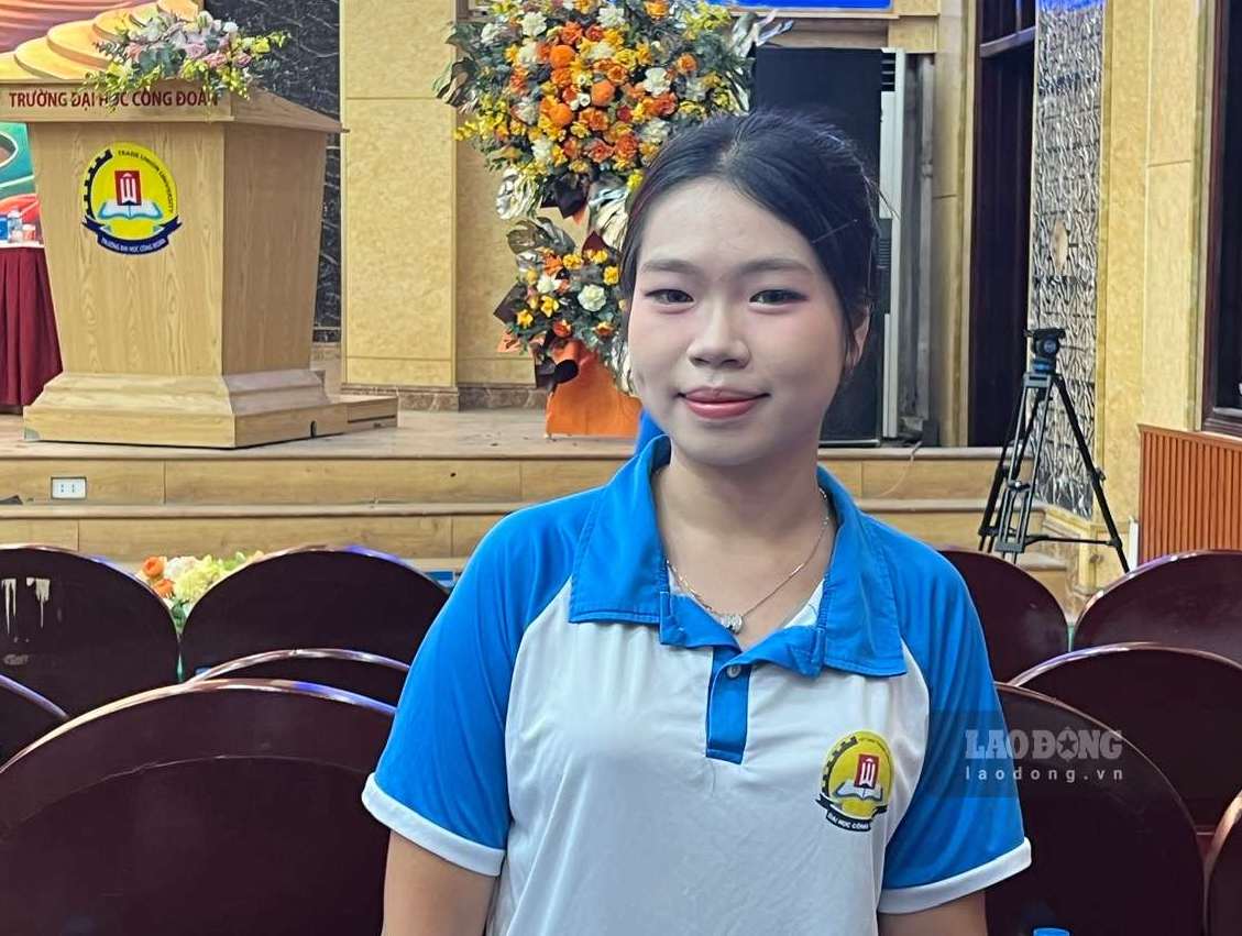 Sinh viên Phạm Huyền Anh - sinh viên Khoa Quan hệ công chúng và Công đoàn, Trường Đại học Công đoàn. Ảnh: Minh Phương