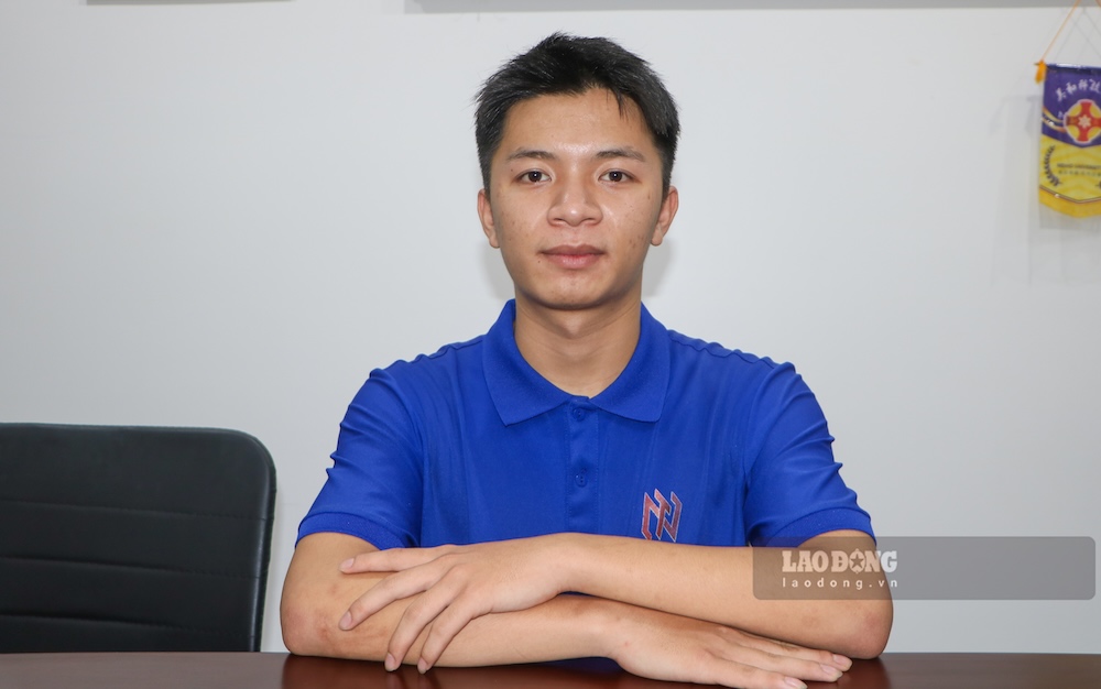 Nhờ tiếp cận thông tin kết nối việc làm từ kênh thông tin của xã Triệu Bình, anh Nguyễn Công Nghĩa đã đăng ký học tiếng, chuẩn bị sang Nhật Bản làm việc (ảnh chụp tháng 10). Ảnh: Hưng Thơ