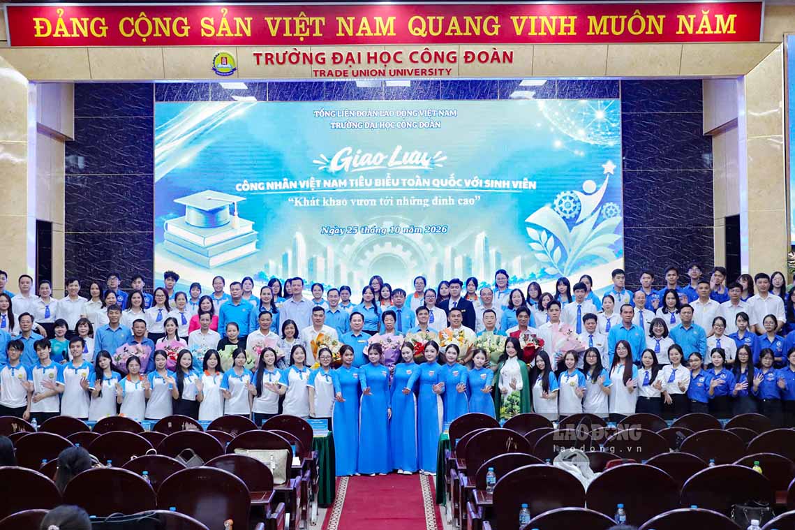 Công nhân tiêu biểu tiếp lửa khát vọng cho sinh viên