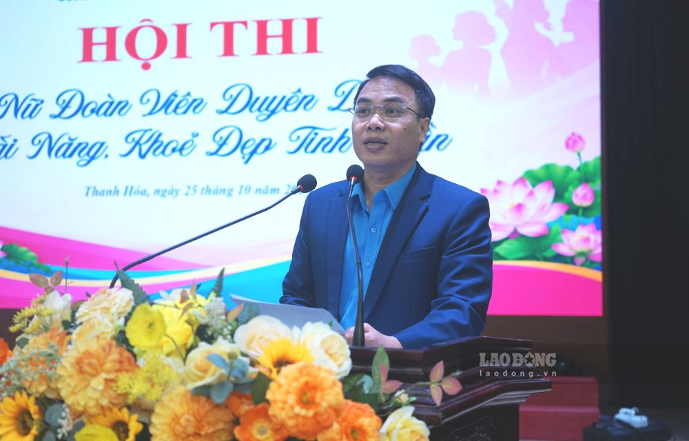 Ông Nguyễn Hữu Quang - Chủ tịch Công đoàn Công ty TNHH Sakurai Việt Nam phát biểu tại hội thi. Ảnh: Quách Du