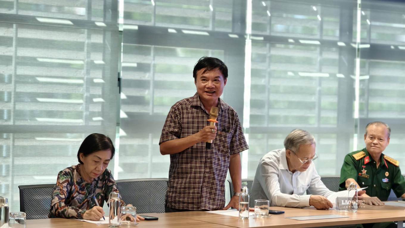 Ban Tổ chức còn dự kiến trao các giải phụ dành cho tác giả lớn tuổi nhất, trẻ tuổi nhất, câu chuyện hay nhất trong lực lượng quân tình nguyện, chuyên gia và câu chuyện có tình tiết ly kỳ nhất. Ảnh: Thái Bảo 