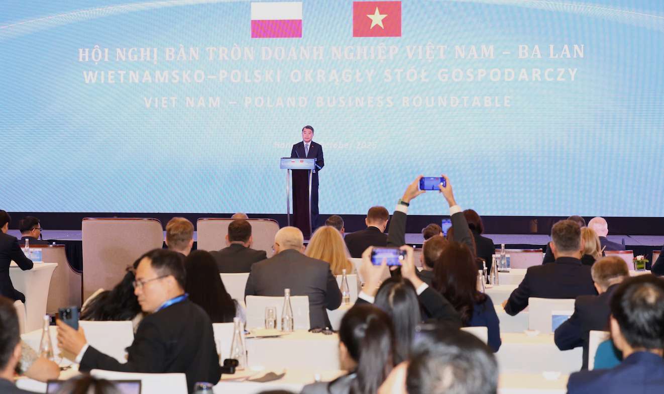 Thủ tướng Lê Minh Hưng nhấn mạnh, mục tiêu phấn đấu sớm đưa kim ngạch thương mại song phương lên 6 tỉ USD hoàn toàn khả thi nếu Chính phủ và doanh nghiệp hai nước cùng quyết tâm hành động. Ảnh: Bộ Công Thương